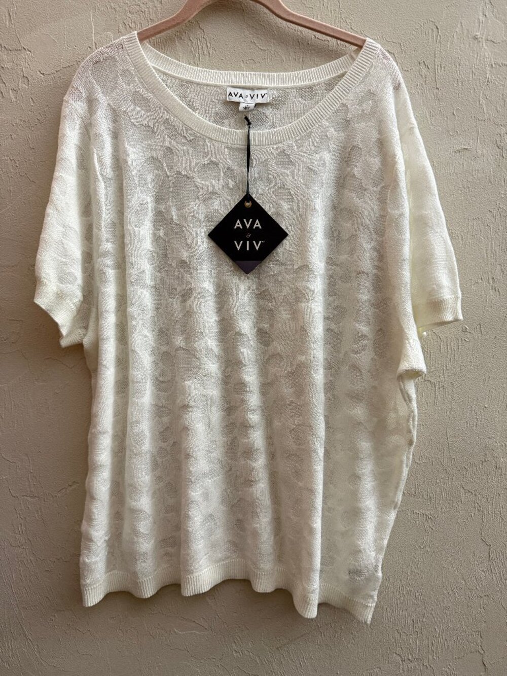 NEW Ava & Viv Women's White, Shortsleeve Top, 2X